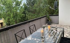 Apartament w ZIELONEJ OKOLICY z TARASEM